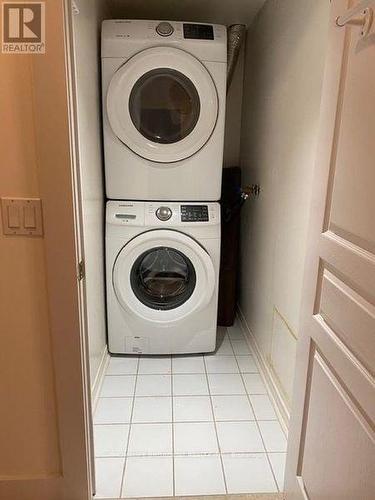 503 - 350 Red Maple Road, Richmond Hill, ON - Indoor Photo Showing Laundry Room