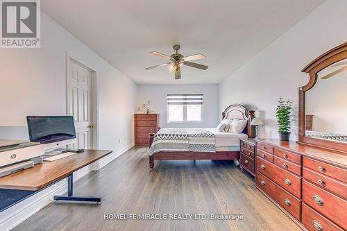 63 Portrush Trail, Brampton, ON - Indoor Photo Showing Bedroom