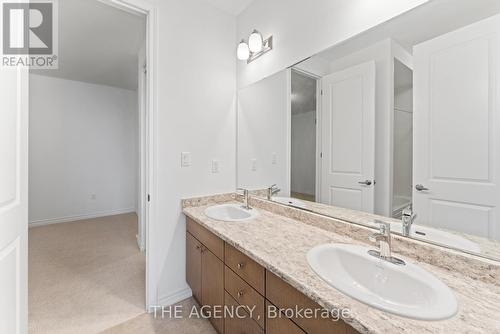 15 Aster Woods Drive, Caledon, ON - Indoor Photo Showing Bathroom