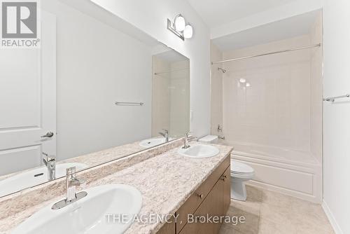 15 Aster Woods Drive, Caledon, ON - Indoor Photo Showing Bathroom