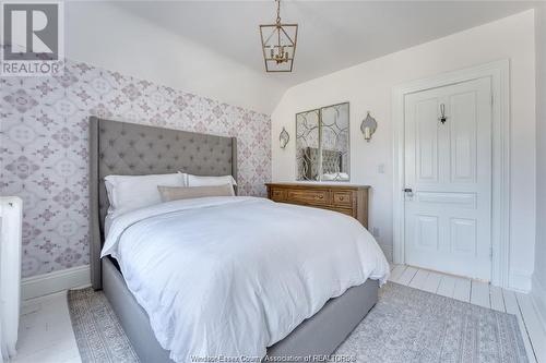 90 Main Street East, Kingsville, ON - Indoor Photo Showing Bedroom