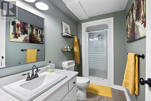 109 Crosswinds, Kingsville, ON - Indoor Photo Showing Bathroom