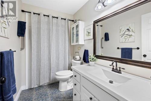 109 Crosswinds, Kingsville, ON - Indoor Photo Showing Bathroom