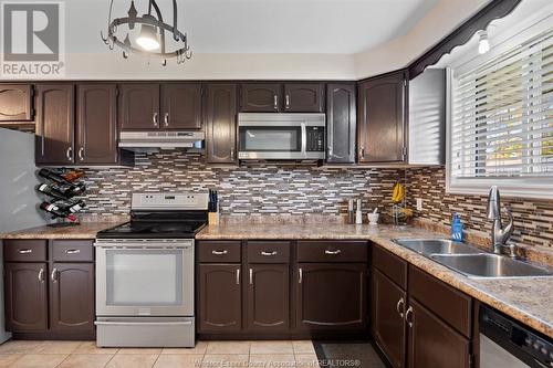 2739 Alexis, Windsor, ON - Indoor Photo Showing Kitchen With Double Sink