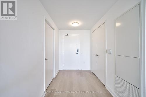 5411 - 3883 Quartz Road, Mississauga, ON - Indoor Photo Showing Other Room