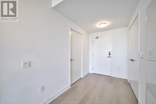 5411 - 3883 Quartz Road, Mississauga, ON - Indoor Photo Showing Other Room