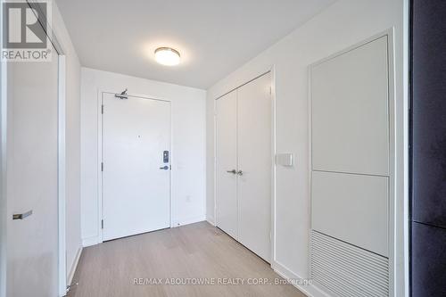 5411 - 3883 Quartz Road, Mississauga, ON - Indoor Photo Showing Other Room