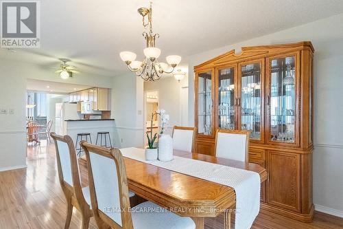 805 - 5080 Pinedale Avenue, Burlington, ON - Indoor Photo Showing Dining Room