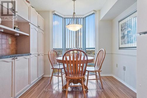 805 - 5080 Pinedale Avenue, Burlington, ON - Indoor Photo Showing Dining Room