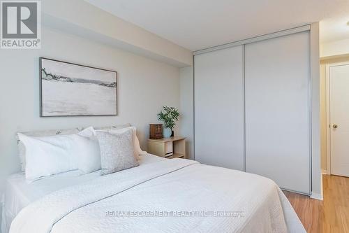 805 - 5080 Pinedale Avenue, Burlington, ON - Indoor Photo Showing Bedroom