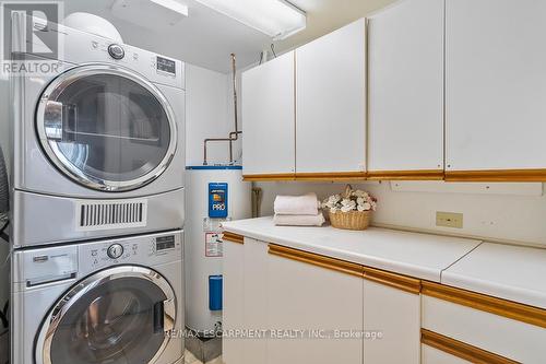 805 - 5080 Pinedale Avenue, Burlington, ON - Indoor Photo Showing Laundry Room