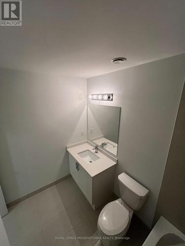 403 - 600 North Service Road, Hamilton, ON - Indoor Photo Showing Bathroom