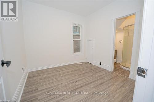 710 Adelaide Street N, London, ON - Indoor Photo Showing Other Room