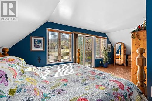 125 Pioneer Lane, Blue Mountains, ON - Indoor Photo Showing Bedroom