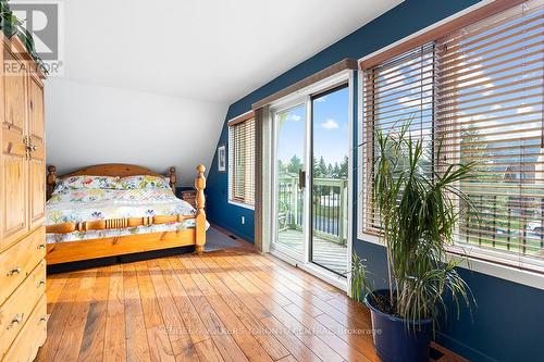 125 Pioneer Lane, Blue Mountains, ON - Indoor Photo Showing Bedroom