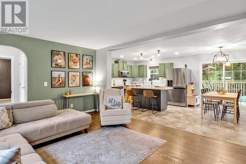 4565 Highway 7, Asphodel-Norwood, ON - Indoor Photo Showing Living Room