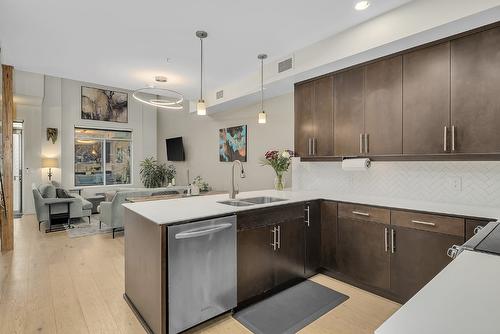 111-1495 Graham Street, Kelowna, BC - Indoor Photo Showing Kitchen With Double Sink