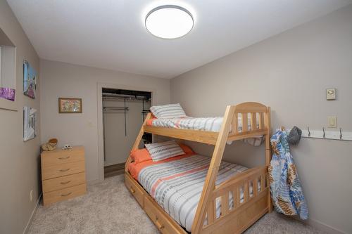 9623 Whitepoint Road, Vernon, BC - Indoor Photo Showing Bedroom