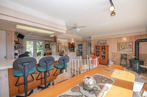 9623 Whitepoint Road, Vernon, BC - Indoor With Fireplace