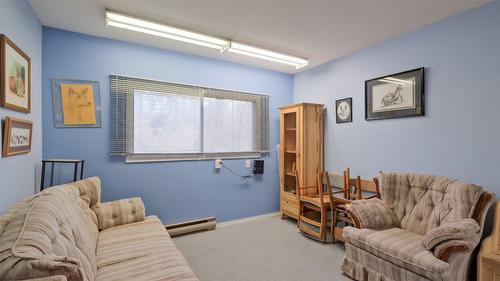 4099 Miller Road, Kelowna, BC - Indoor