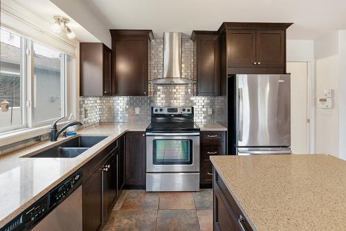 187-1201 Cameron Avenue, Kelowna, BC - Indoor Photo Showing Kitchen With Double Sink With Upgraded Kitchen