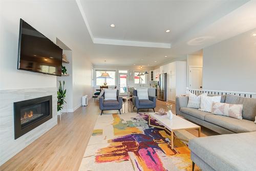 2142 Ensign Quay, West Kelowna, BC - Indoor Photo Showing Living Room With Fireplace