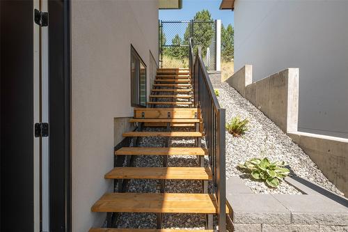 2142 Ensign Quay, West Kelowna, BC - Indoor Photo Showing Other Room