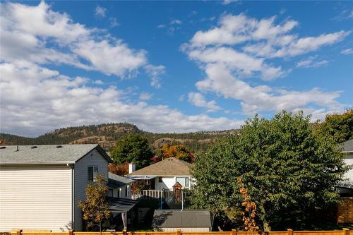 47-307 Glen Park Drive, Kelowna, BC - Outdoor With View