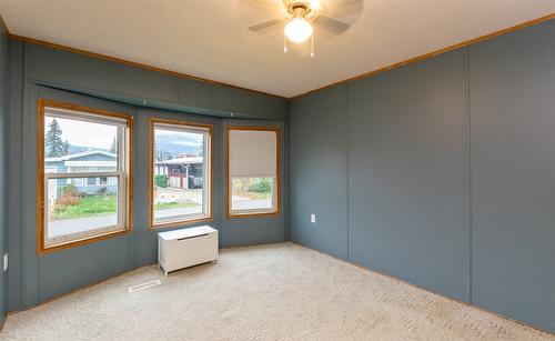 5260 69 Avenue, Salmon Arm, BC - Indoor Photo Showing Other Room