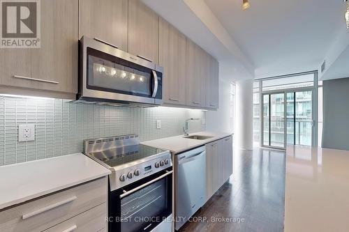 411 - 105 George Street, Toronto, ON - Indoor Photo Showing Kitchen With Upgraded Kitchen