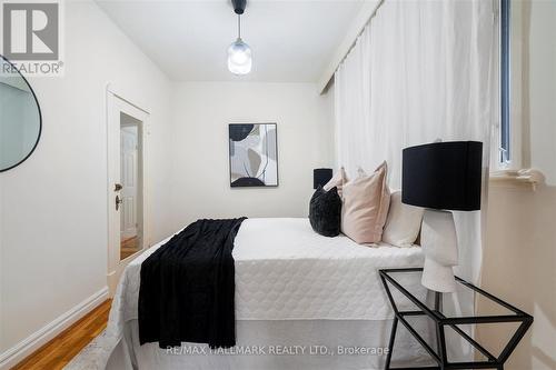 393 Ossington Avenue, Toronto, ON - Indoor Photo Showing Bedroom