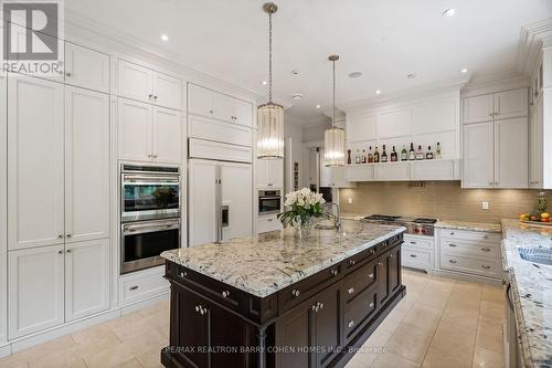 44 Fifeshire Road, Toronto, ON - Indoor Photo Showing Kitchen With Upgraded Kitchen