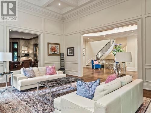 44 Fifeshire Road, Toronto, ON - Indoor Photo Showing Living Room