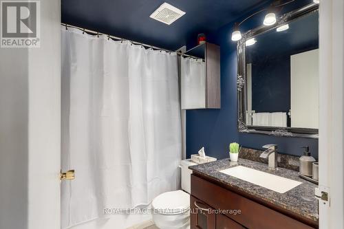 404 - 3050 Ellesmere Road, Toronto, ON - Indoor Photo Showing Bathroom