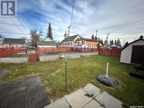 206 Wells Avenue E, Langenburg, SK - Outdoor