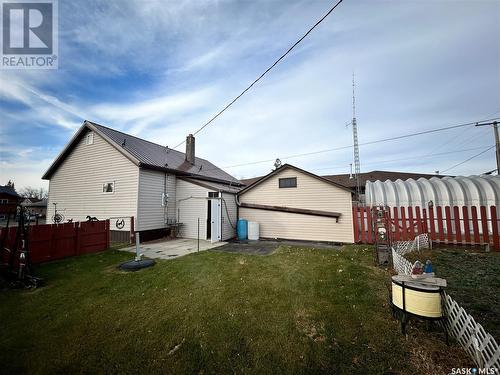 206 Wells Avenue E, Langenburg, SK - Outdoor