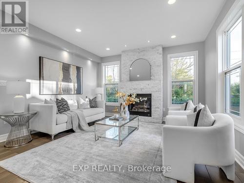 5 Farley Circle, Georgina, ON - Indoor Photo Showing Living Room With Fireplace