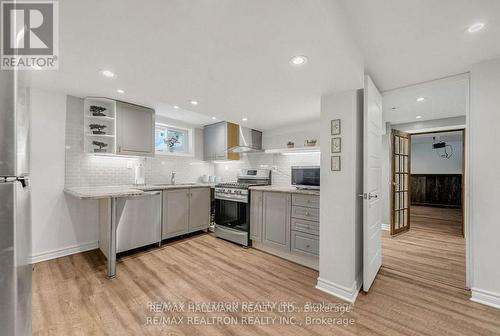 A - 73 Wilstead Drive, Newmarket, ON - Indoor Photo Showing Kitchen