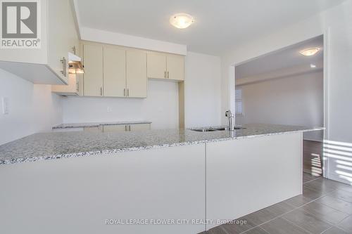 53 Brethet Heights, New Tecumseth, ON - Indoor Photo Showing Kitchen