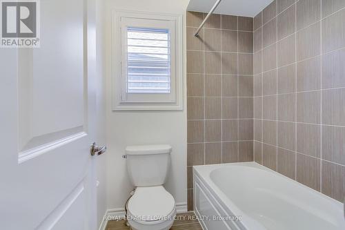 53 Brethet Heights, New Tecumseth, ON - Indoor Photo Showing Bathroom