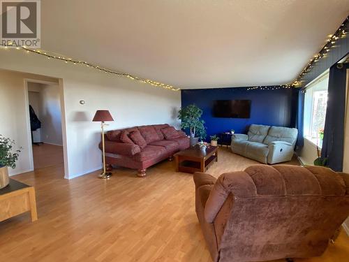 263 Alder Avenue, Port Edward, BC - Indoor Photo Showing Living Room