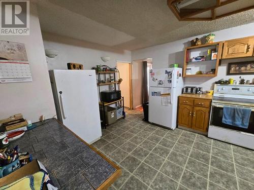 2715 Merritt Road, Prince George, BC - Indoor Photo Showing Kitchen