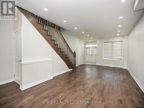 29 Junior Road, Brampton, ON - Indoor Photo Showing Other Room