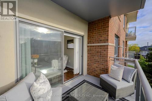 209 - 5070 Fairview Street, Burlington, ON - Outdoor With Balcony With Exterior