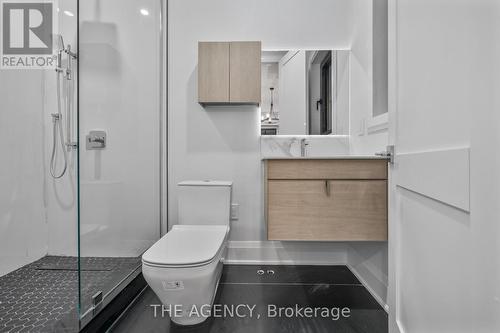 318 Woodale Avenue, Oakville, ON - Indoor Photo Showing Bathroom