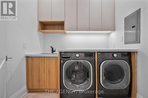 318 Woodale Avenue, Oakville, ON - Indoor Photo Showing Laundry Room