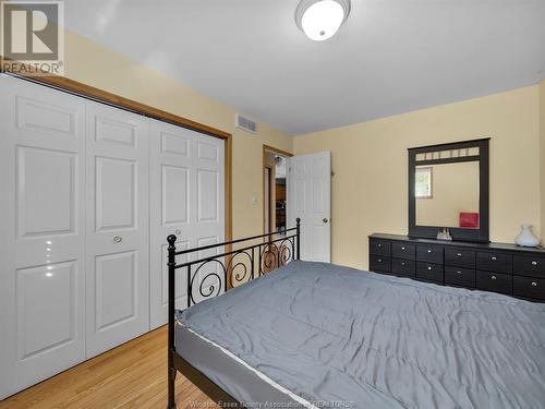 2643 Carissa, Windsor, ON - Indoor Photo Showing Bedroom