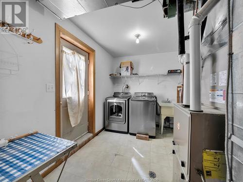 2643 Carissa, Windsor, ON - Indoor Photo Showing Laundry Room