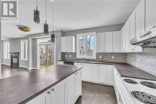 254 Terrapin Terrace, Ottawa, ON - Indoor Photo Showing Kitchen