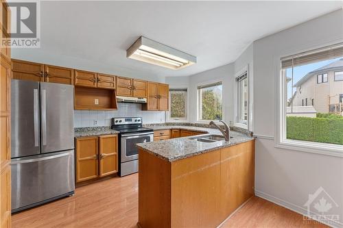 62 Saddlehorn Crescent, Ottawa, ON - Indoor Photo Showing Kitchen With Stainless Steel Kitchen With Double Sink